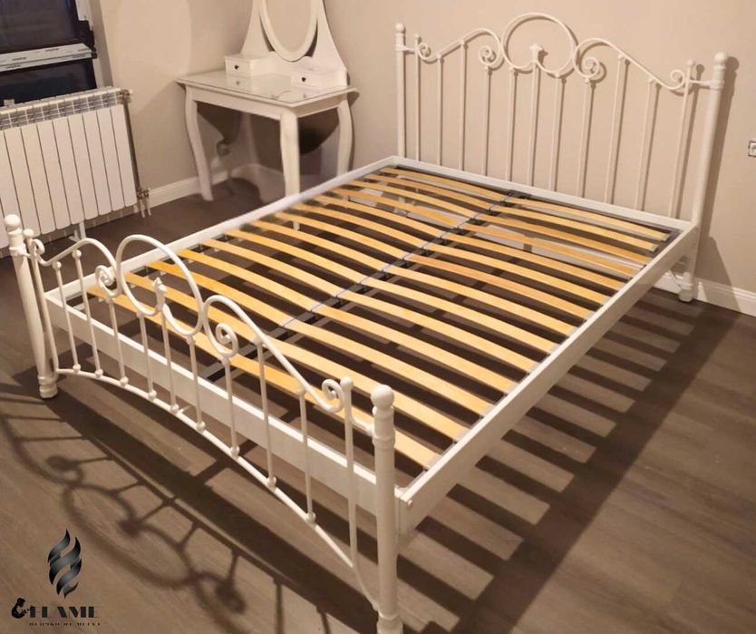 Огради, порти, портали