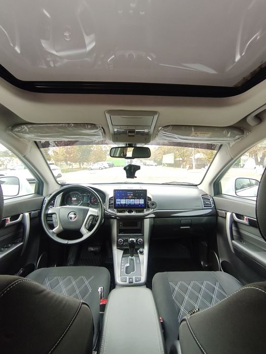 Продам Автомобиль Chevrolet Captiva белый жемчуг 2015 года выпуска