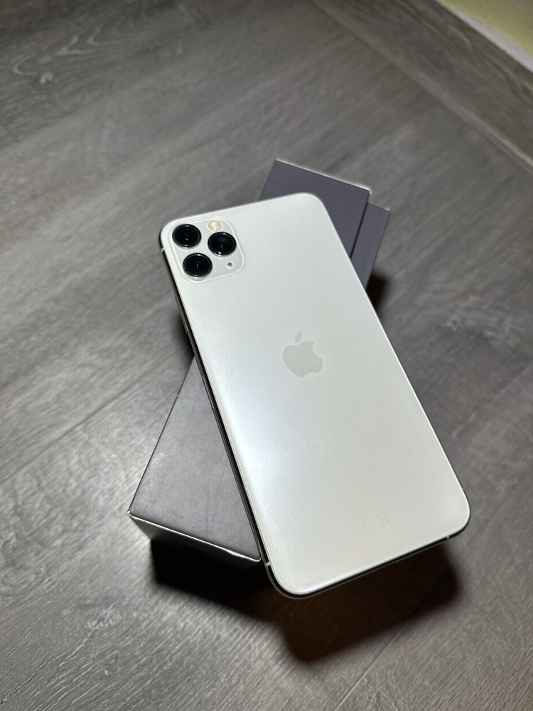 IPhone 11 pro max white 265gb