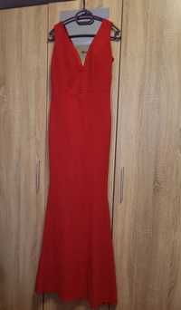 Червена дълга бална рокля