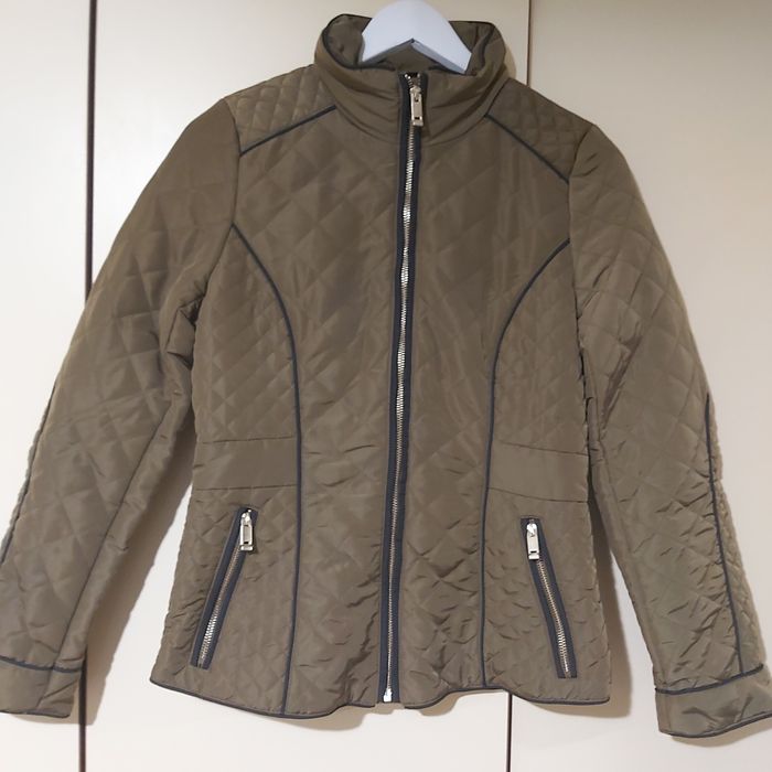 Geaca noua, marimea 36