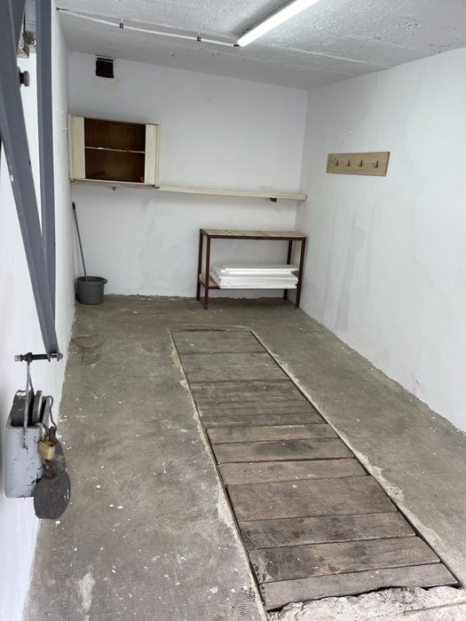 Inchiriez Garaj 18mp zona Tribunal