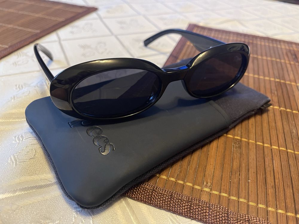 Слънчеви очила Le Specs
