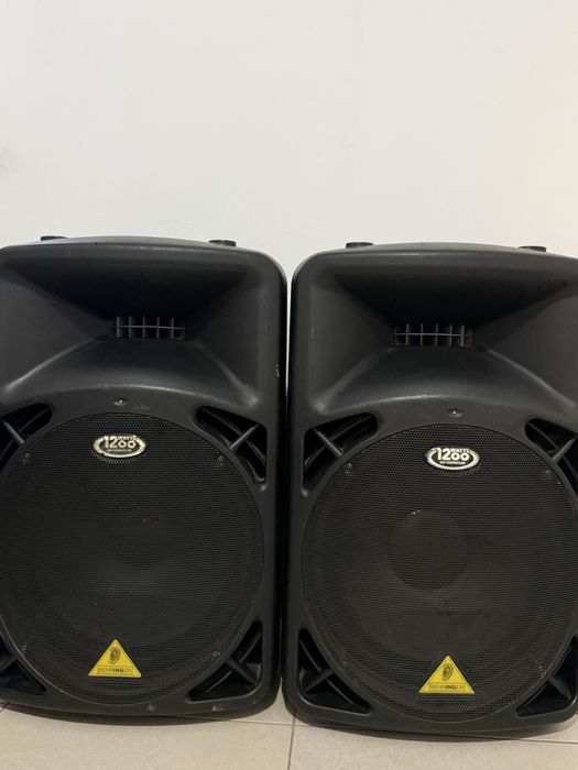 Vând 2 boxe behringer, 1200W!