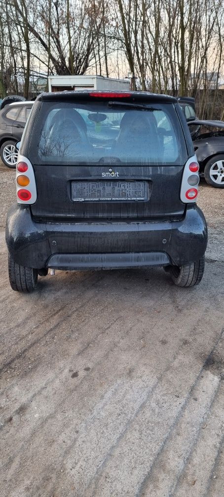 Dezmembrez Smart Fortwo 0.6 benzină 2000