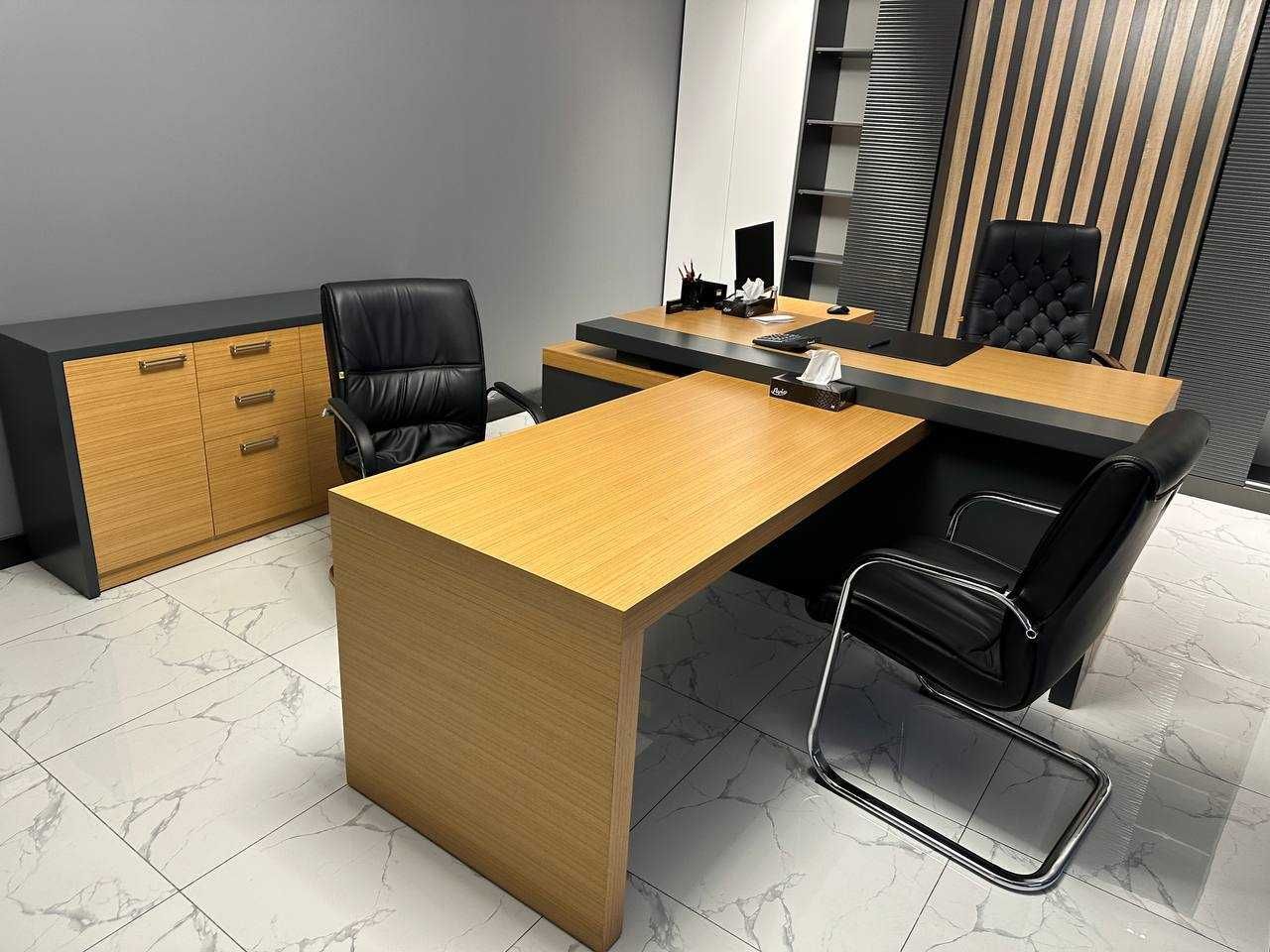 Большой офисный набор мебели для руководителя