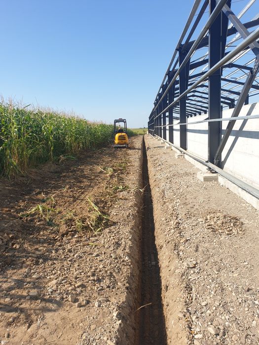 Săpături cu miniexcavator