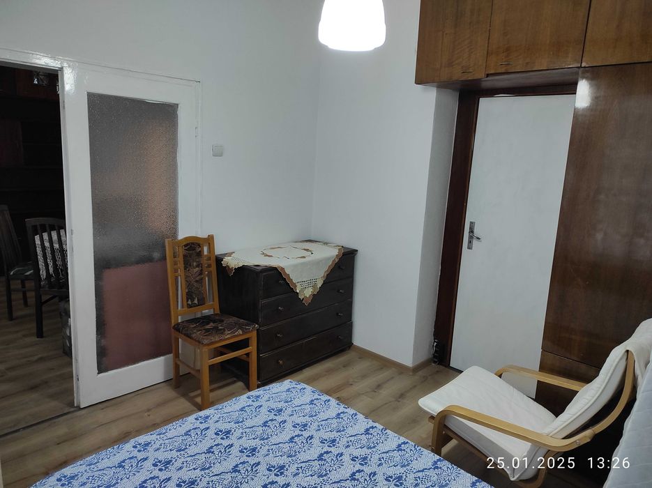 Дава се под наем Тристаен апартамент в Варна, Колхозен пазар - 90 кв.м за 459 € - Снимка #14