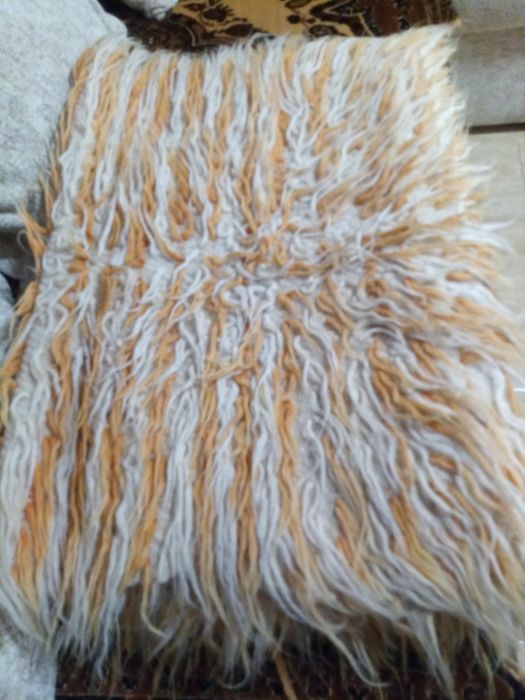 Set 2 țoluri vechi din lână pură de oaie,lucrate manual pe Valea Șie