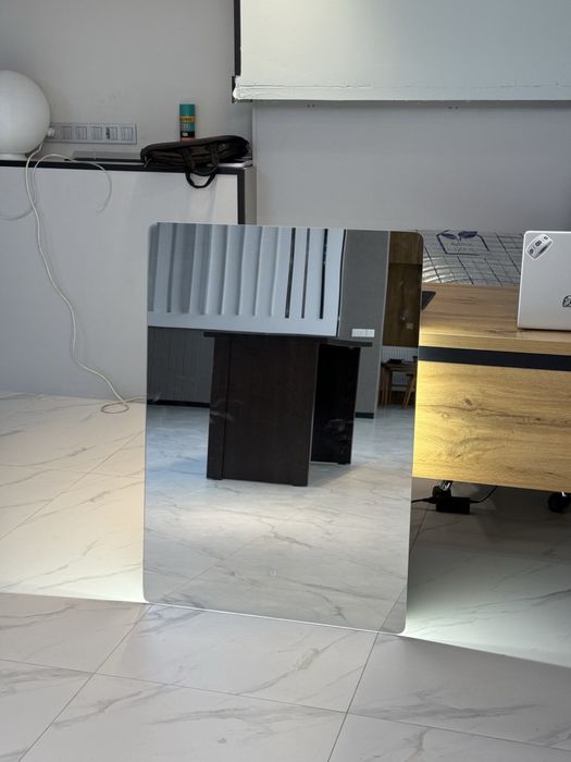 Зеркало с подствесткой