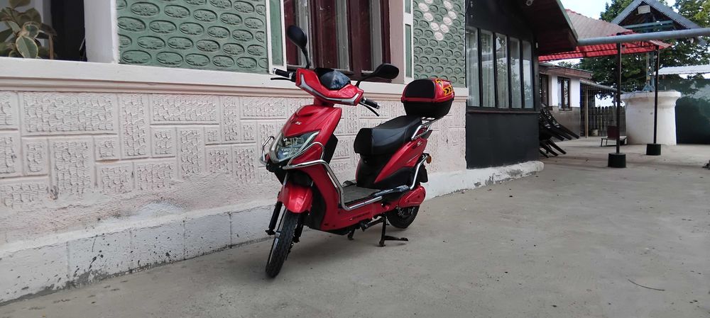 Scuter electric fără permis.