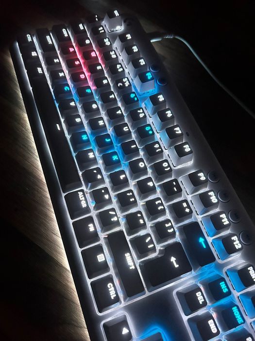 Tastatura gaming Logitech