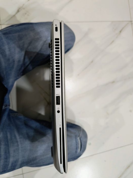 Продавам лаптоп HP probook 640 g4