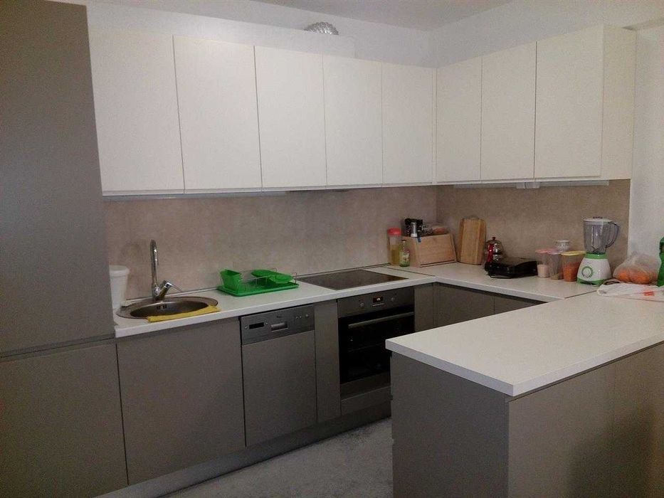 Дава се под наем Двустаен апартамент в Бургас, Славейков - 54 кв.м за 244.8 € - Снимка #1