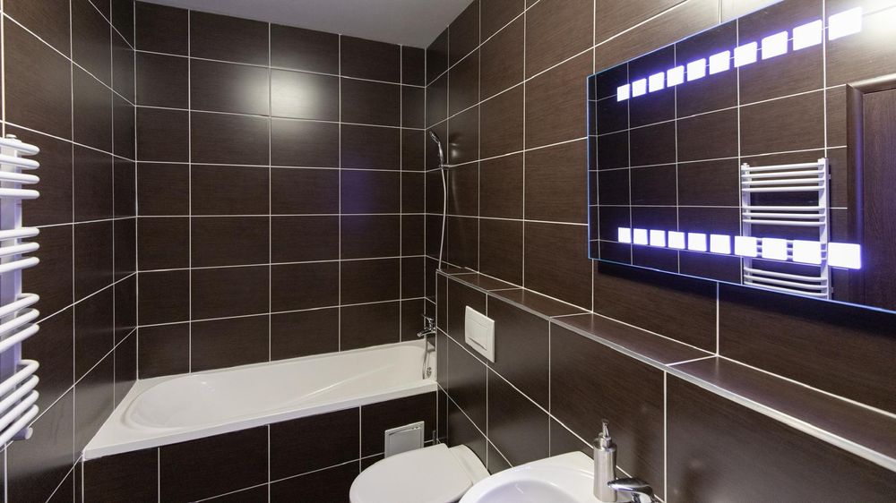Închiriez apartament 2 camere la Tampa Garden Residence