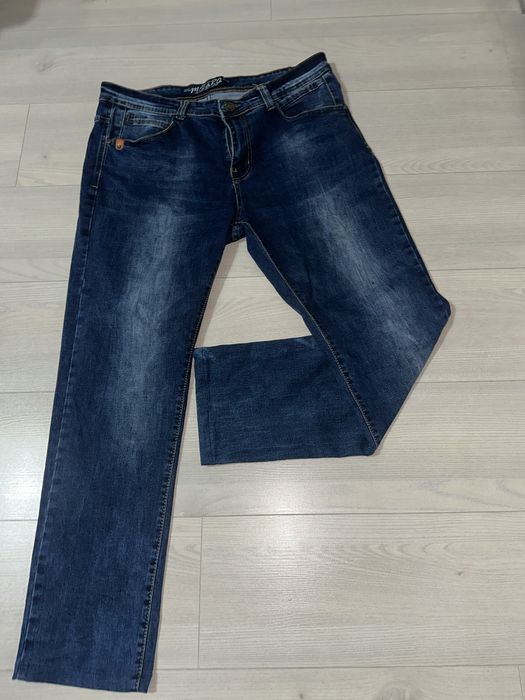 Тъмно сини дълги дънки-размер 34