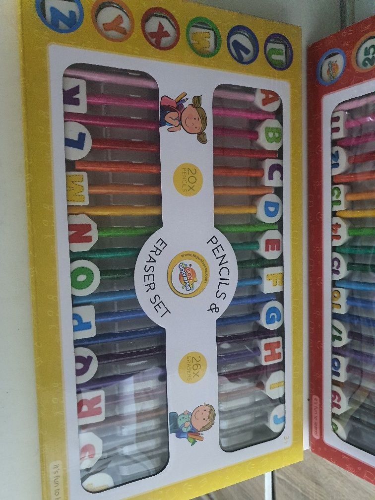 Set 40 creioane+52 gume de sters alfabet și numere 60 lei