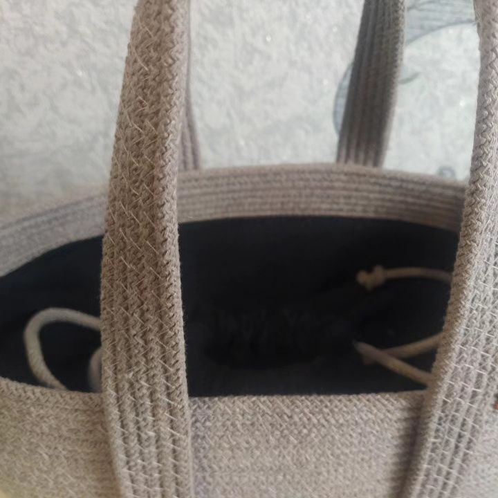 Аккуратная сумочка из хлопкового шнура