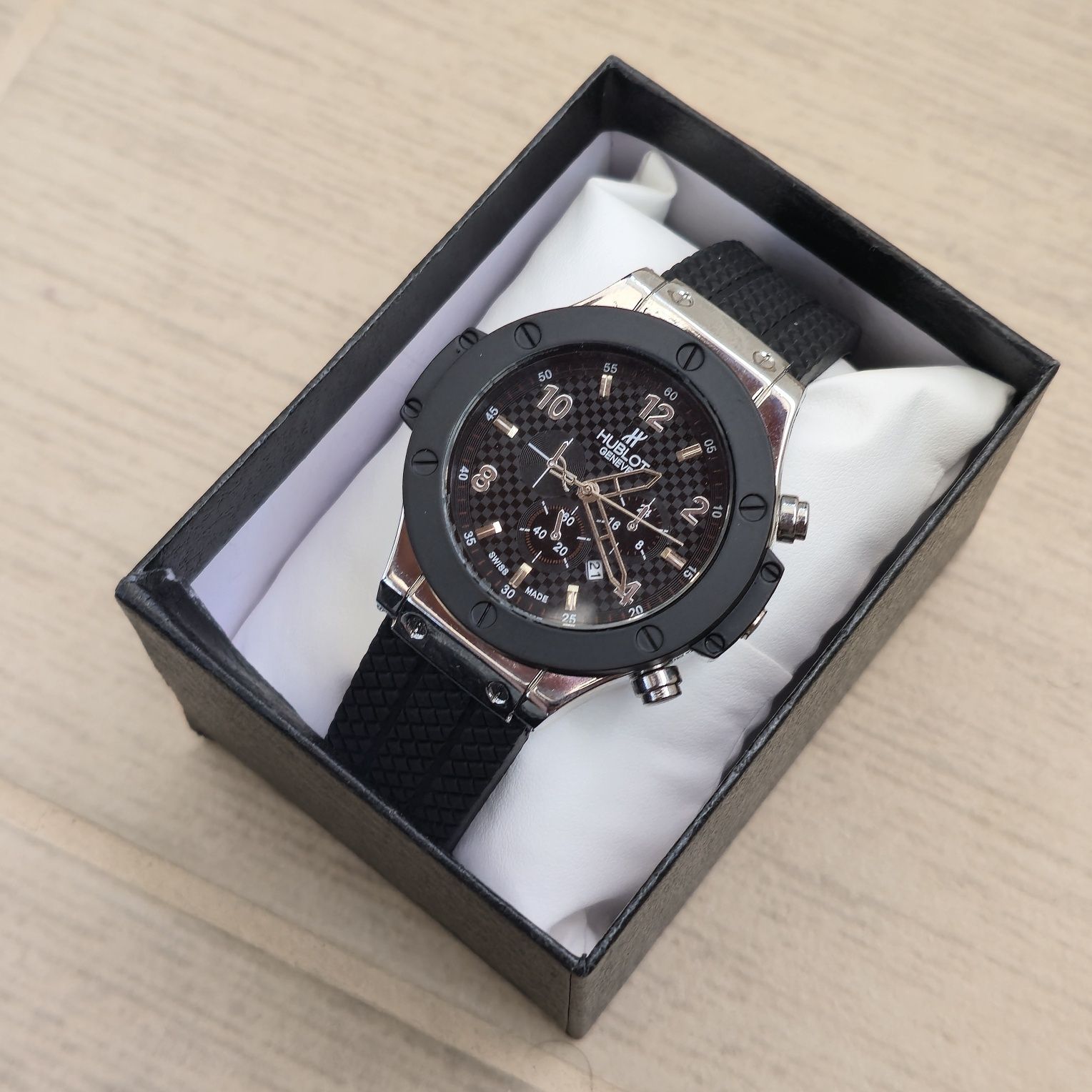 Hublot Geneve Чисто Нови Часовници