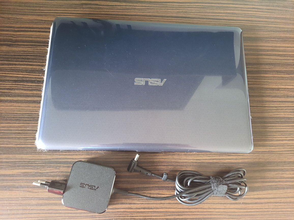 Laptop Asus E203 11.6", Intel N3350 2.4 GHz, 4 GB DDR3, 32 GB eMMC