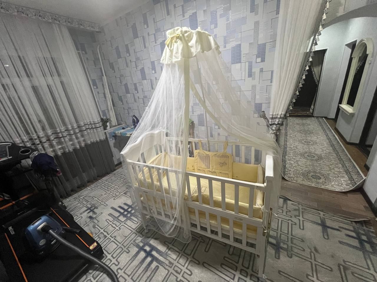 Детский кровать сотилади