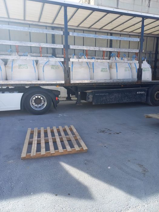 Dolomita,  carbonat de Calciu,  sulfat de Calciu