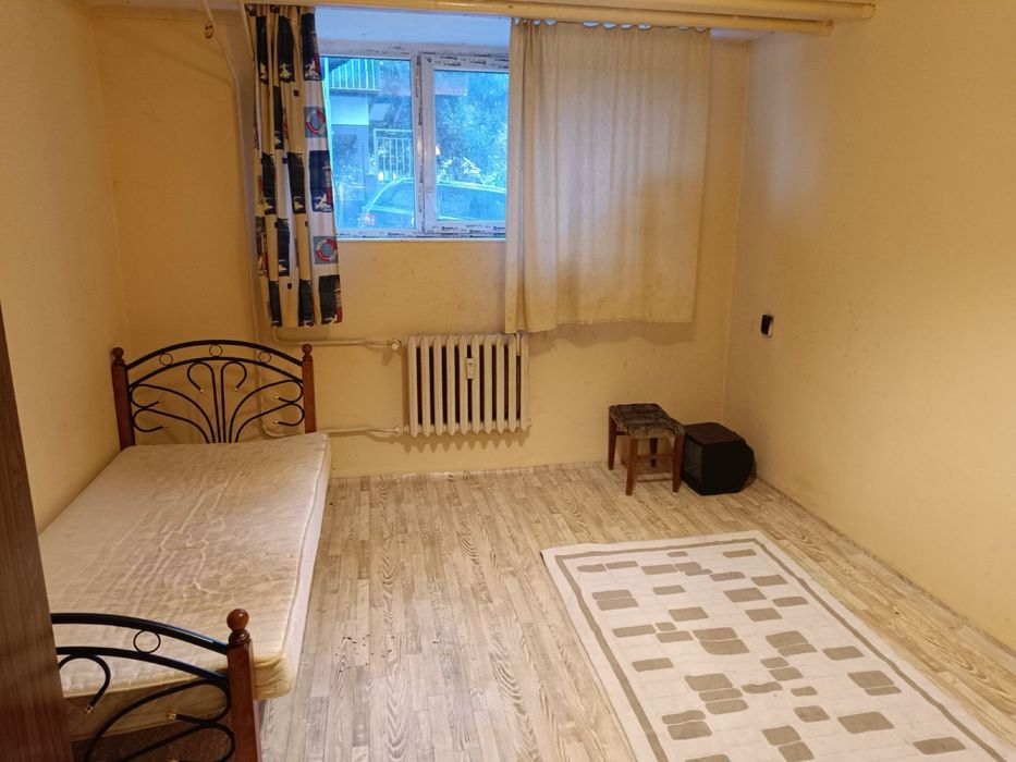 Продава 3-стаен апартамент