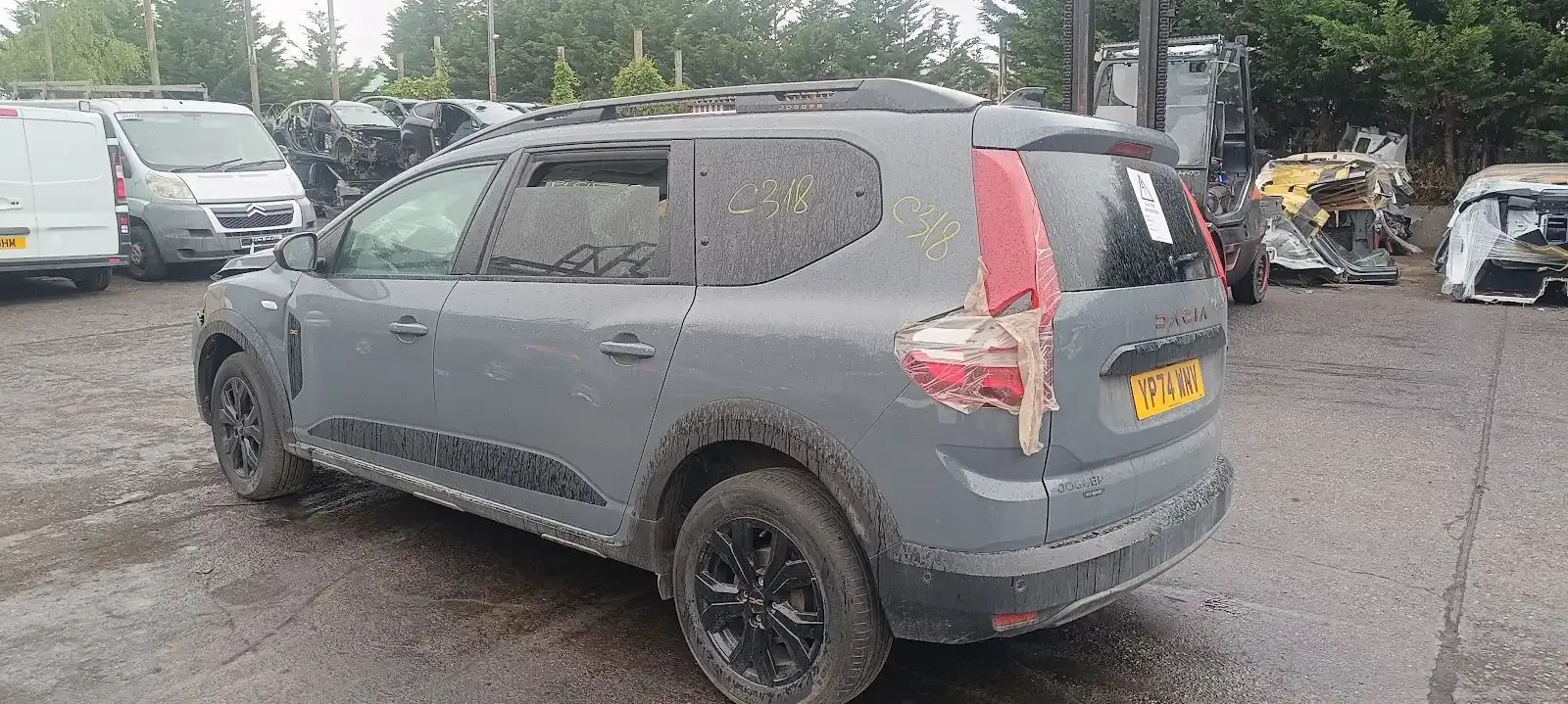 Dezmembrari / Dezmembrez Dacia Jogger 1.6 H4M (632) cutie viteze DB1 (012) cod culoare OVKPW - GREY URBAN