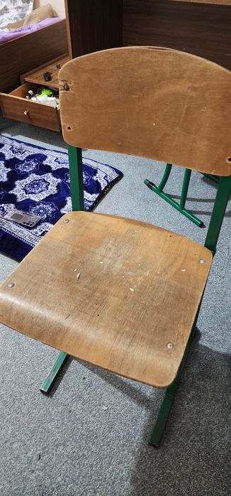 Eshik yangi o‘rnatilmagan holati yaxshi