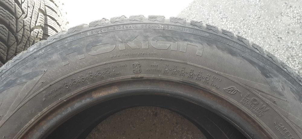 4 бр. зимни гуми NOKIAN - 185/65R15 88T