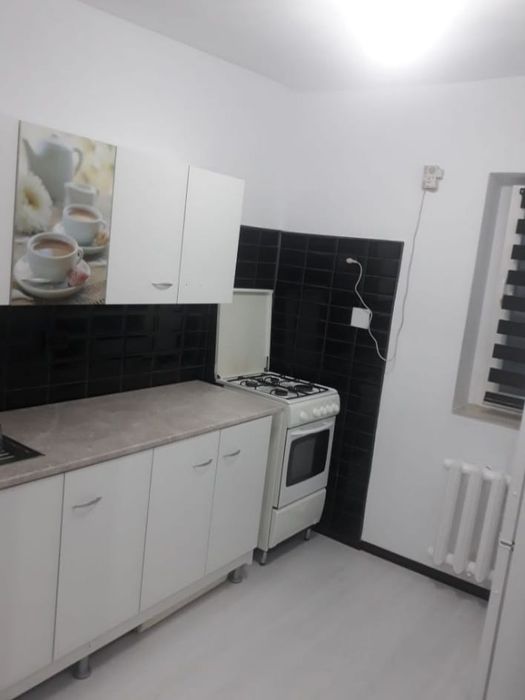Inchiriez garsoniera pe termen lung zona Hanul Haiducilor