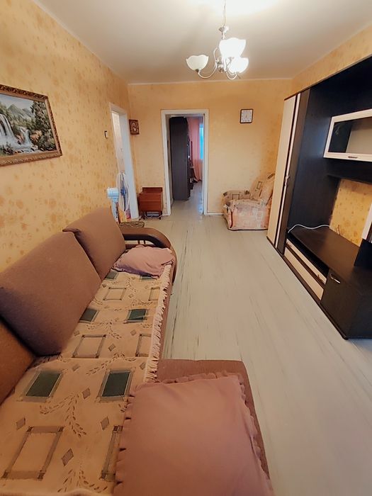 Продается 2-комн (6-67, 3 эт)