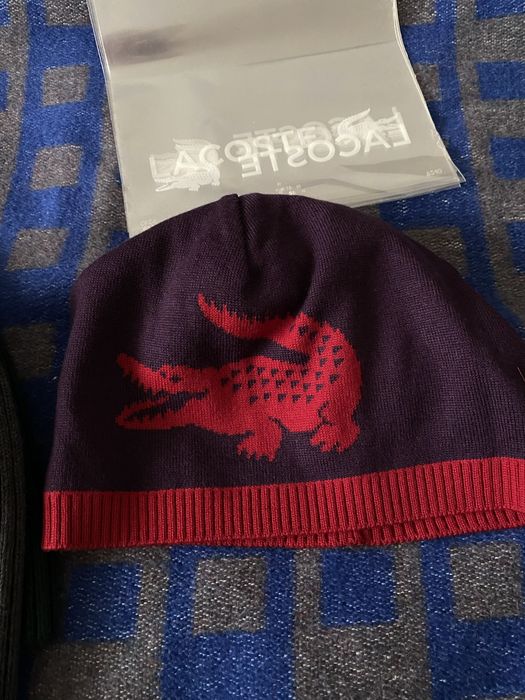 Шапки Лакоста