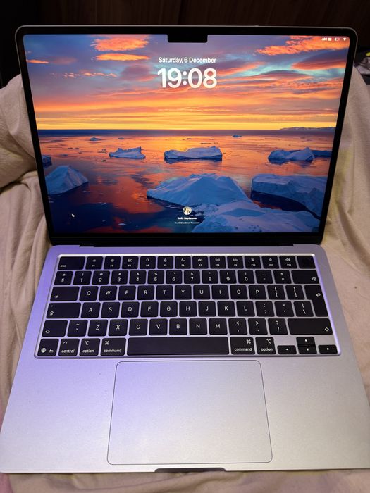 APPLE MacBook Air 13 с гаранция
