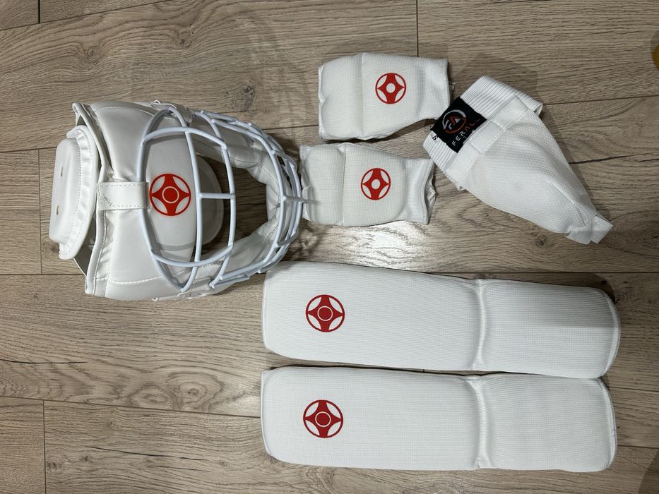 Экипировка защитная для занятий Каратэ Киокушинкай