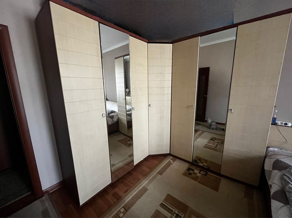 Продам срочно спальный гарнитур