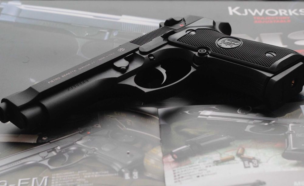 Pistol Airsoft TAURUS PT92 FullMetal Upgrade 6,3j PUTERE MAXIMA