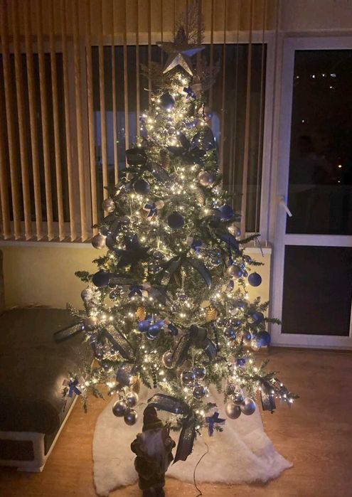 Коледна елха 210 см