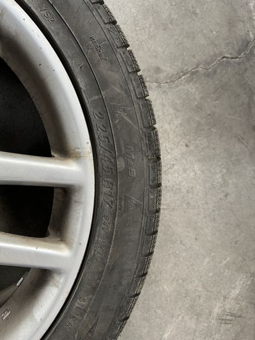 Зимни гуми Syron 225 45 R17