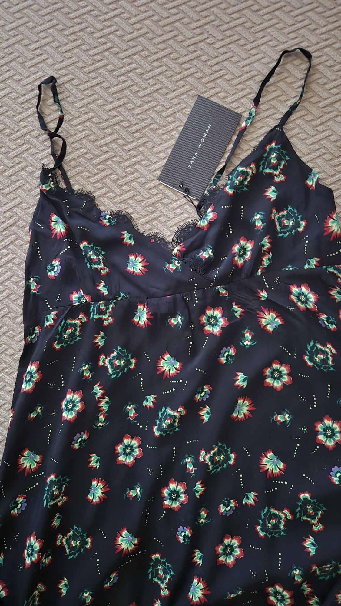 Нова рокля на Zara