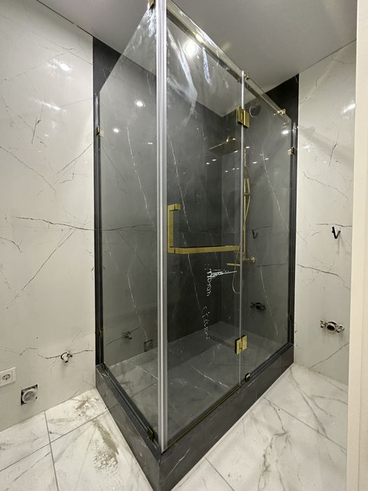 Стеклянный душевые кабинки и Перегородки