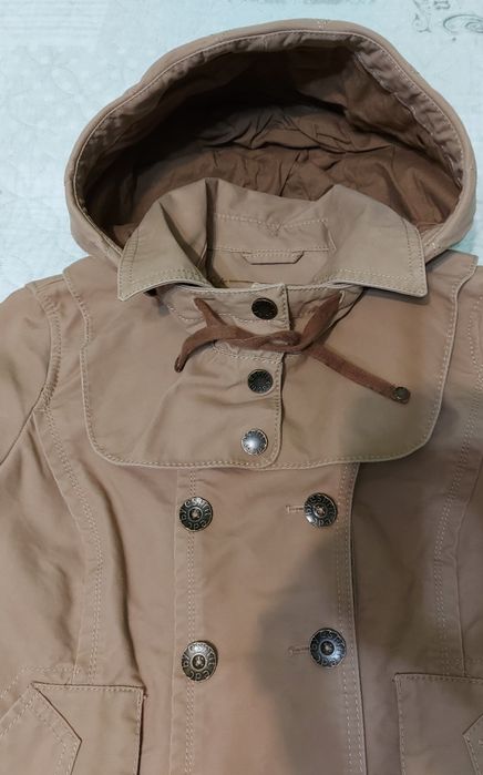 Готино яке на Esprit, р-р М, много красив цвят