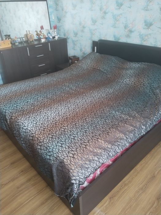 Продам двухспалную кровать