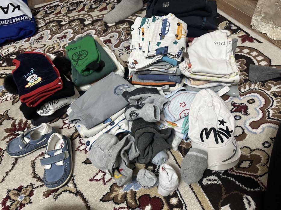 Отдам вещи до года нуждающимся