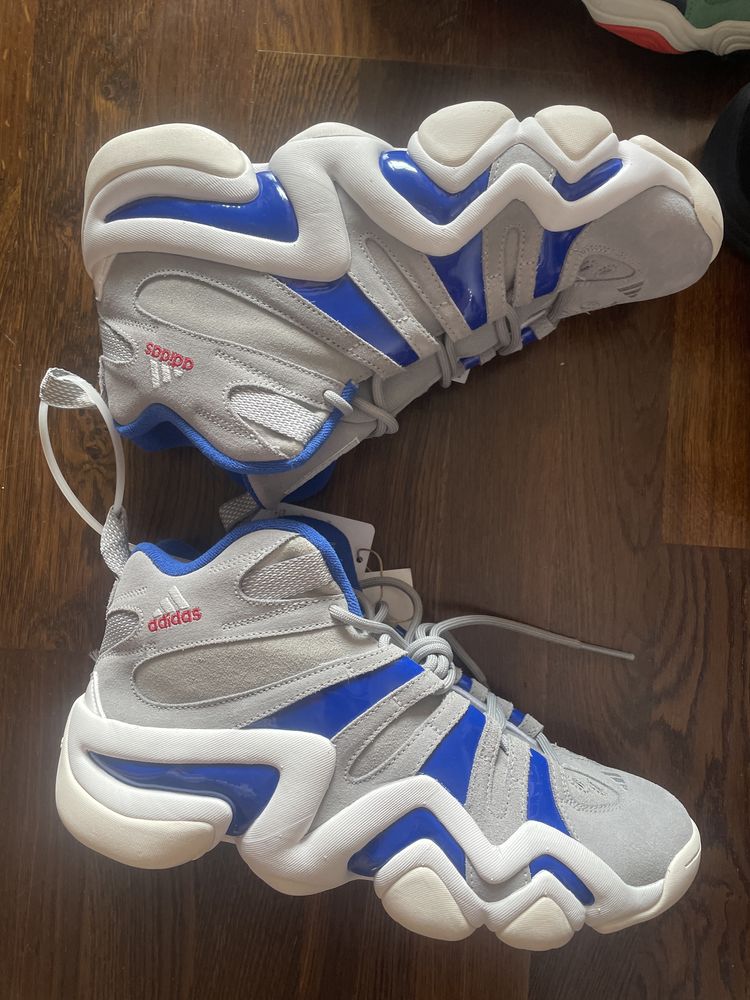 Ghete Adidas NOI pentru baschet marimea 42 si 2/3