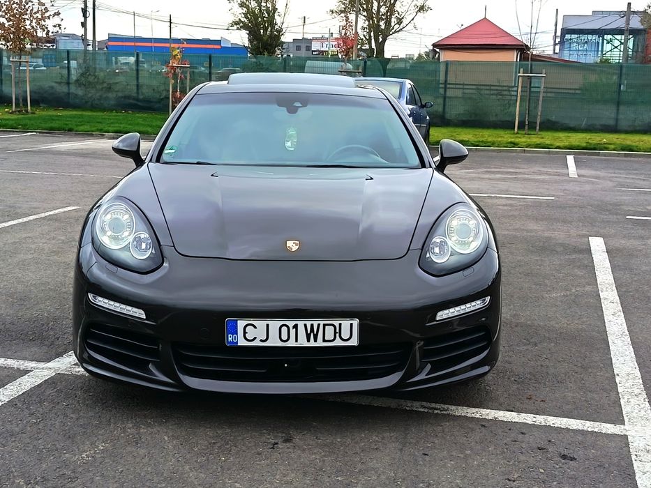 Porsche Panamera facelift 300 cp diesel  2015  variante la alt preț