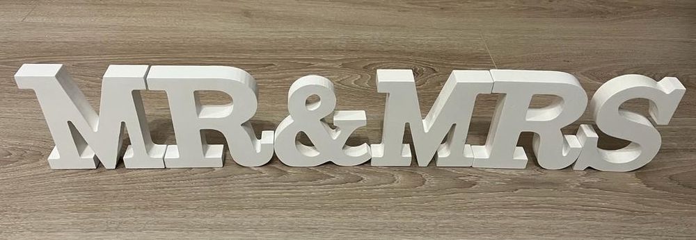 Ornamente nunta MR & MRS lemn