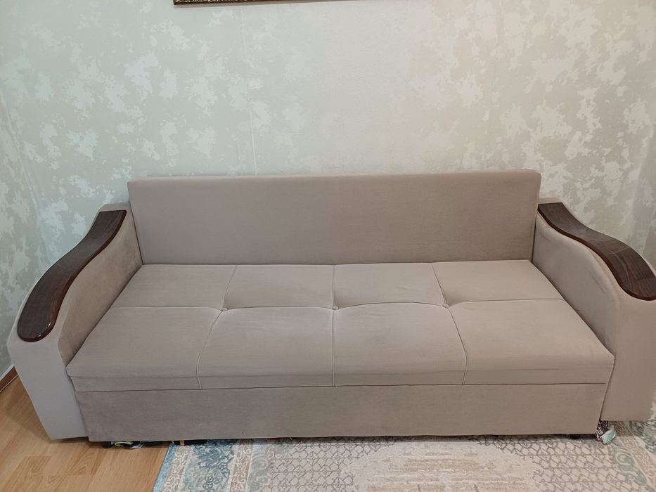 Продаю  диван еврокнижка