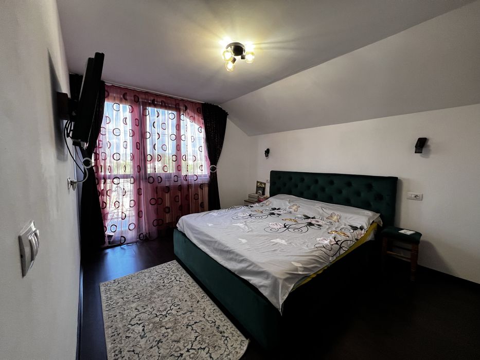 Casa de vanzare cu 3 dormitoare