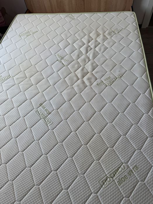 Pat cu saltea Dormeo Aloe Vera – 140x200 cm, cu spațiu de depozitare